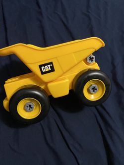Dump truck