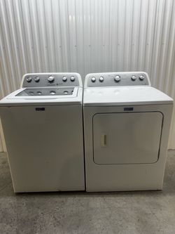 Maytag XL  Washer  &  electric dryer set