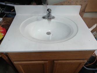 Bathroom Sink With Wooden Cabinet