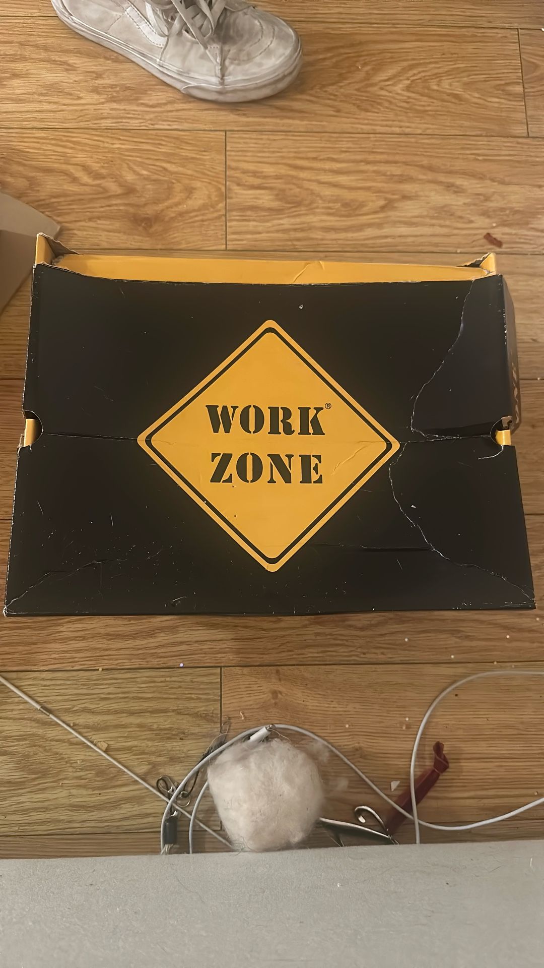 WORK BOOTS
