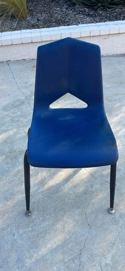 Royal Seating Corp. School Chair – 16” Seat Height