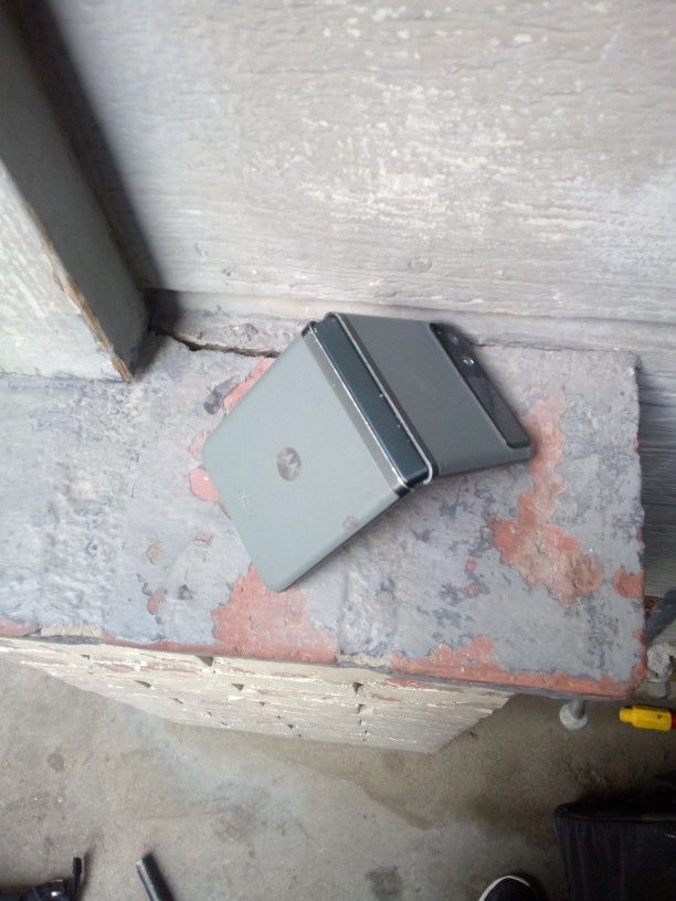 Motorola Razor AT&T