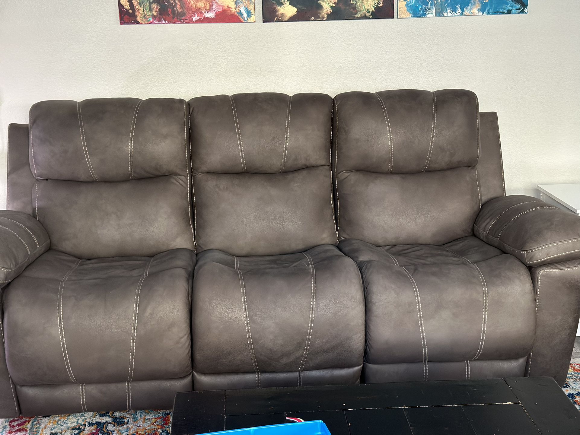 High Quality Couch With Recliner