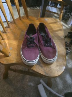 Burgndy vans size 11