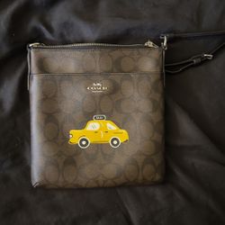 Authentic Vintage Coach Crossbody NY stories
