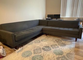 *Free Delivery* Gray Modern Sectional Couch Sofa