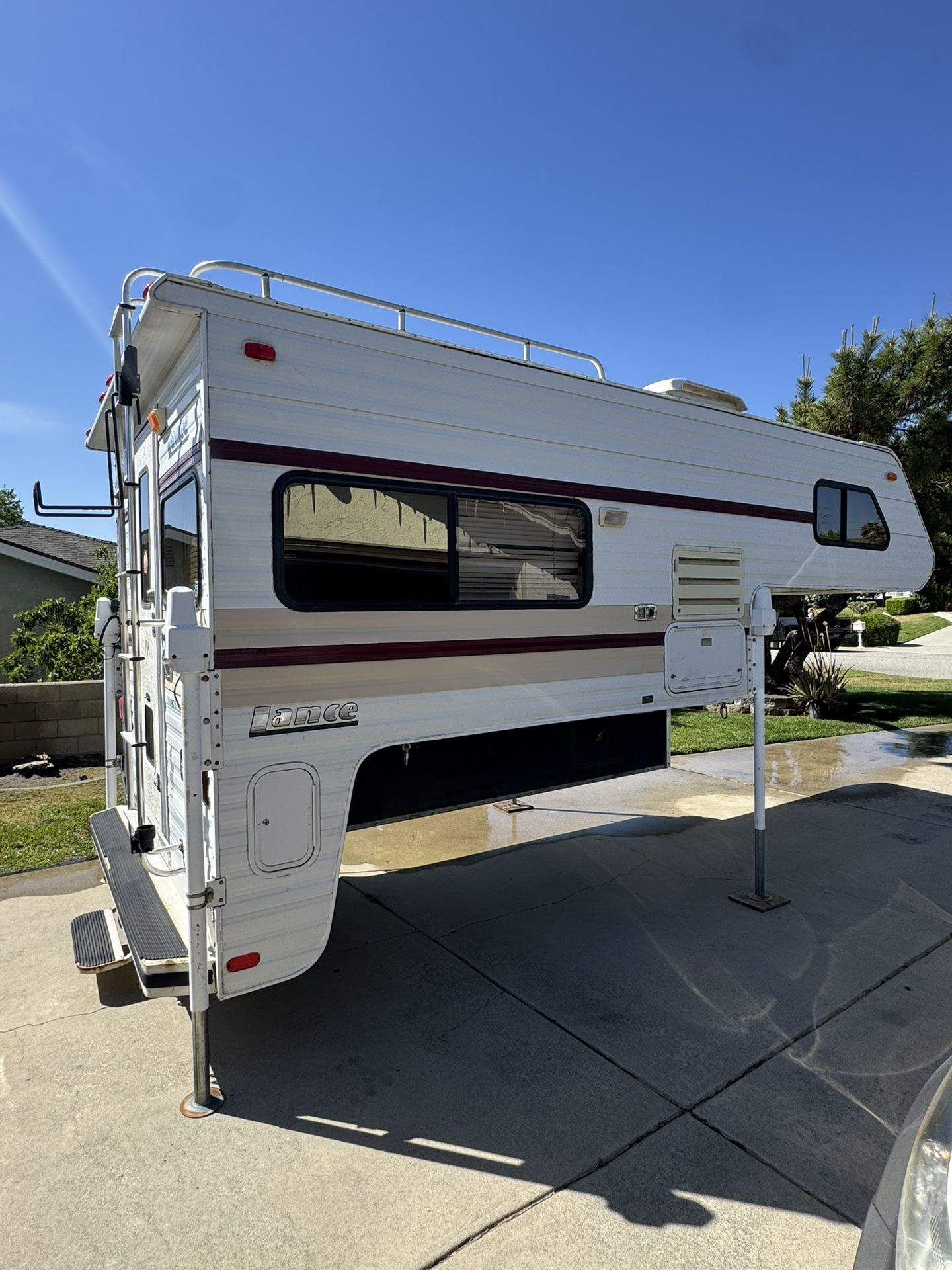 1994 Lance 480