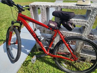 Specialized MOUNTAIN Bike Hardtail