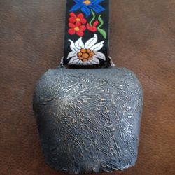 Antique Bell Sheep/Cow/Goat/Horse/Rodeo Metal Rustic Metal