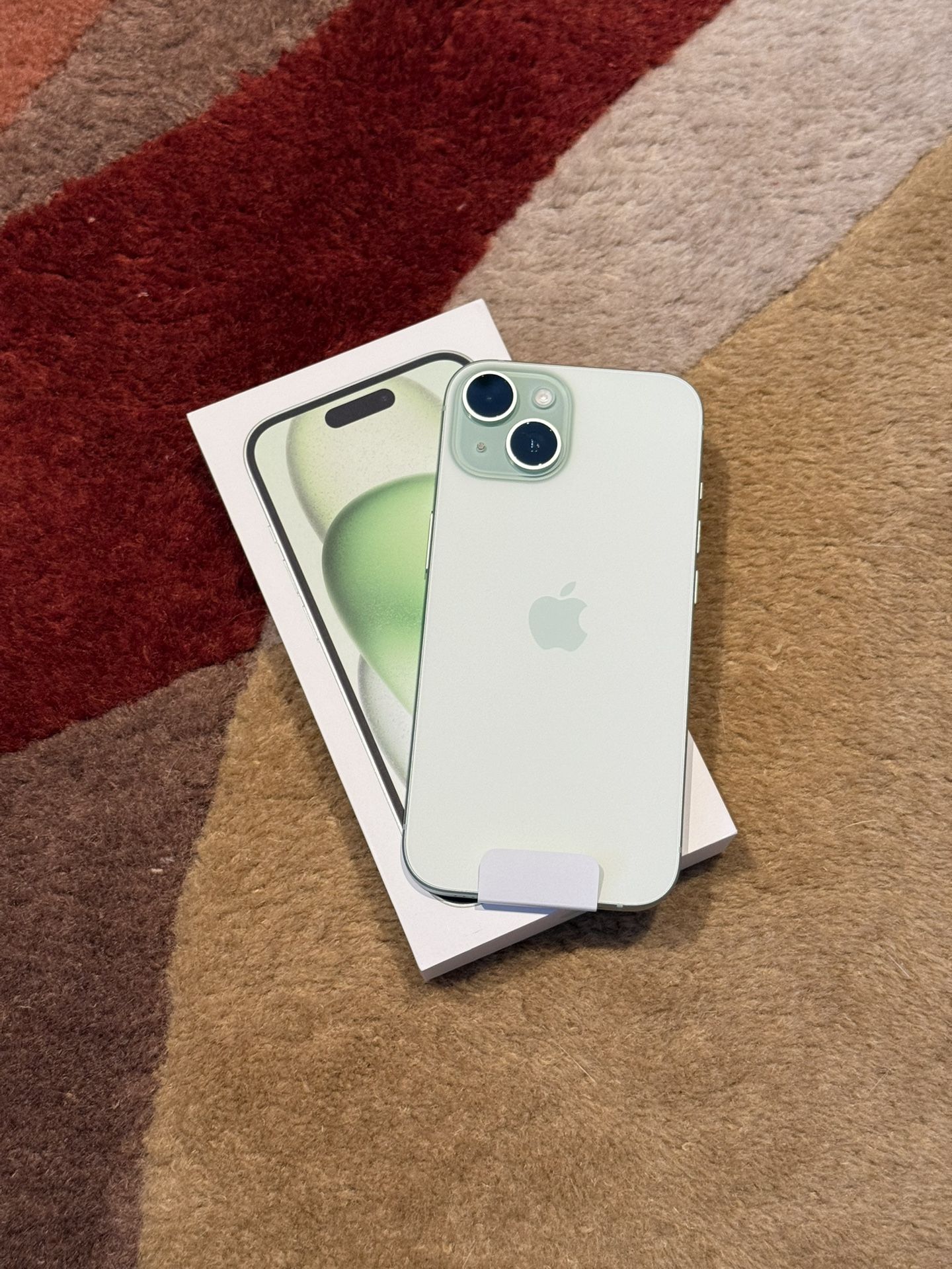 iPhone 15 Unlocked 128GB Green with Physical SIM Brand New