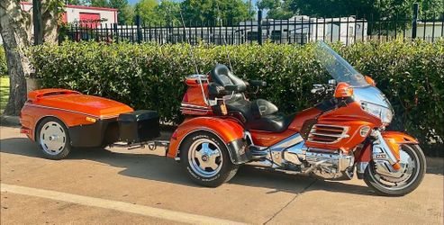 2002 HONDA GOLDWING W/ TRAILER