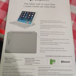 Brand New Logitech Bluetooth Keyboard for Apple iPad 1 & 2 