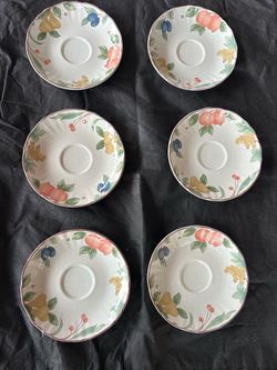 Mikasa country classics fruit panorama cup saucer $15 OBO