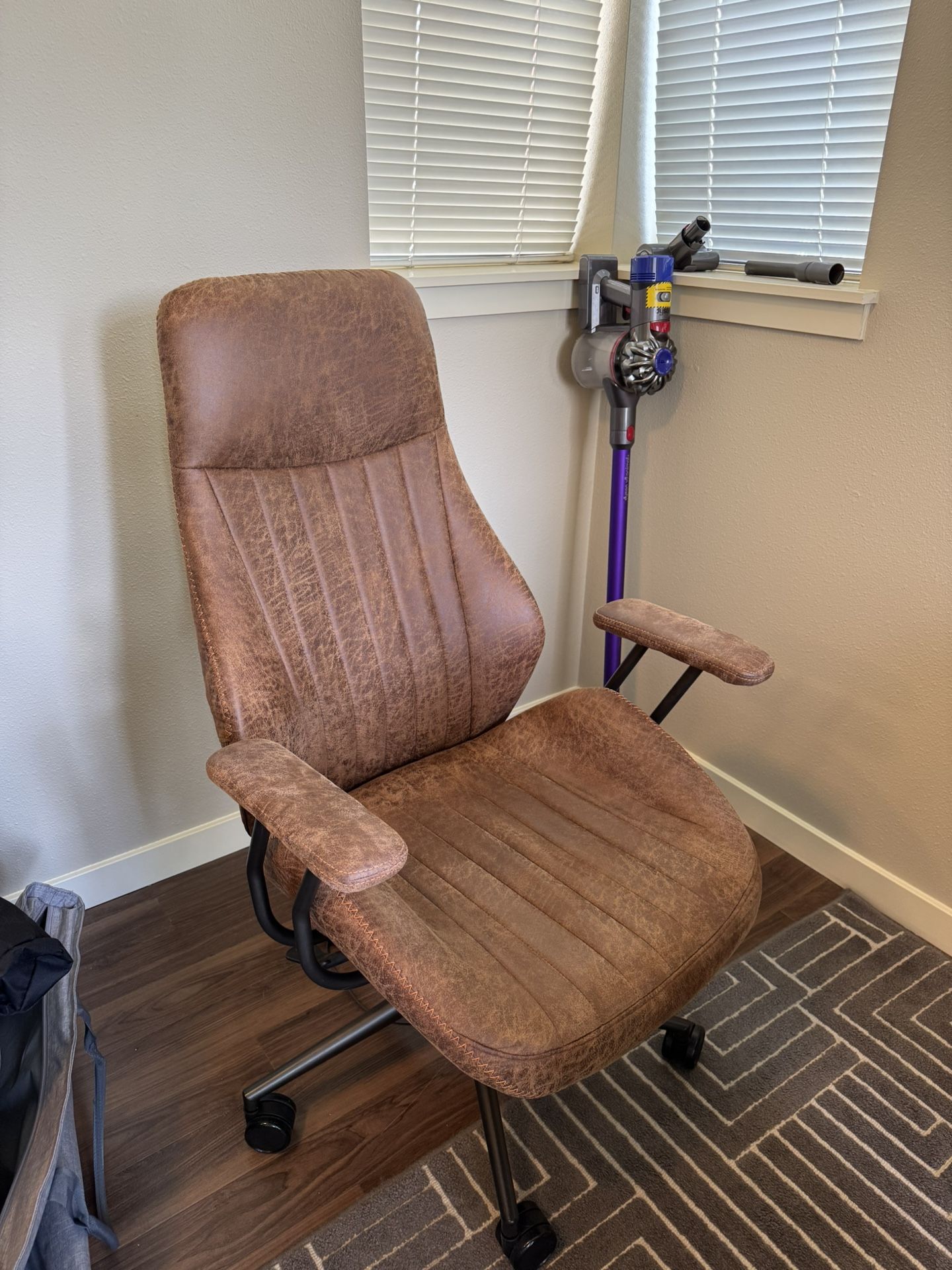 Mid-Century Modern Office Chair