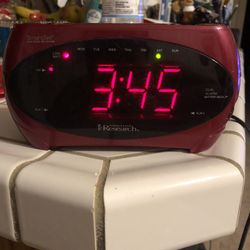 Emerson Research  Dual Alarm  Clock Radio 