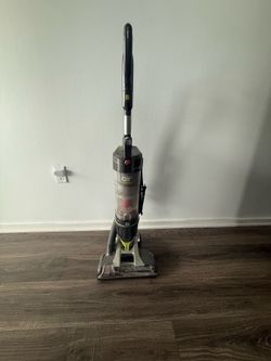 Hoover Air Steerable Upright Vacuum – HEPA Filter – Works Great