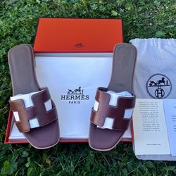 (MANY SIZES) Hermes Oran Sandals
