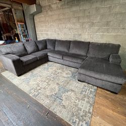 Grey Wrap Around Sectional Couch “WE DELIVER”