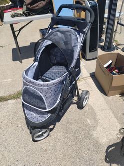 7gen pet stroller perfect condition