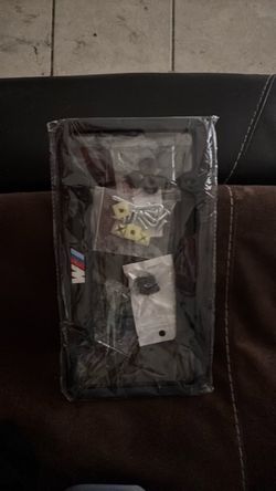 BMW license plate older frame