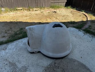 Igloo-Style Plastic Dog House