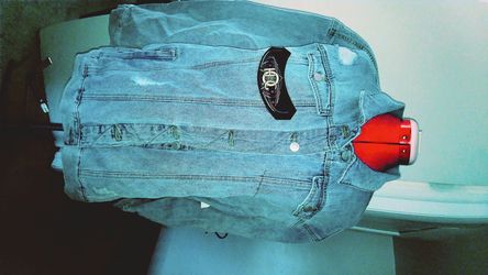 Oversized women Jean jackets. 1x's& 2x's. (New)