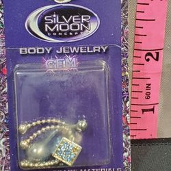 @CHV.  SILVER MOON BODY JEWELRY BELLY BUTTON NAVEL RING CUBE STONE GEM 2 FLAIL STYLE