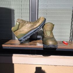 Nike ACG Boots 
