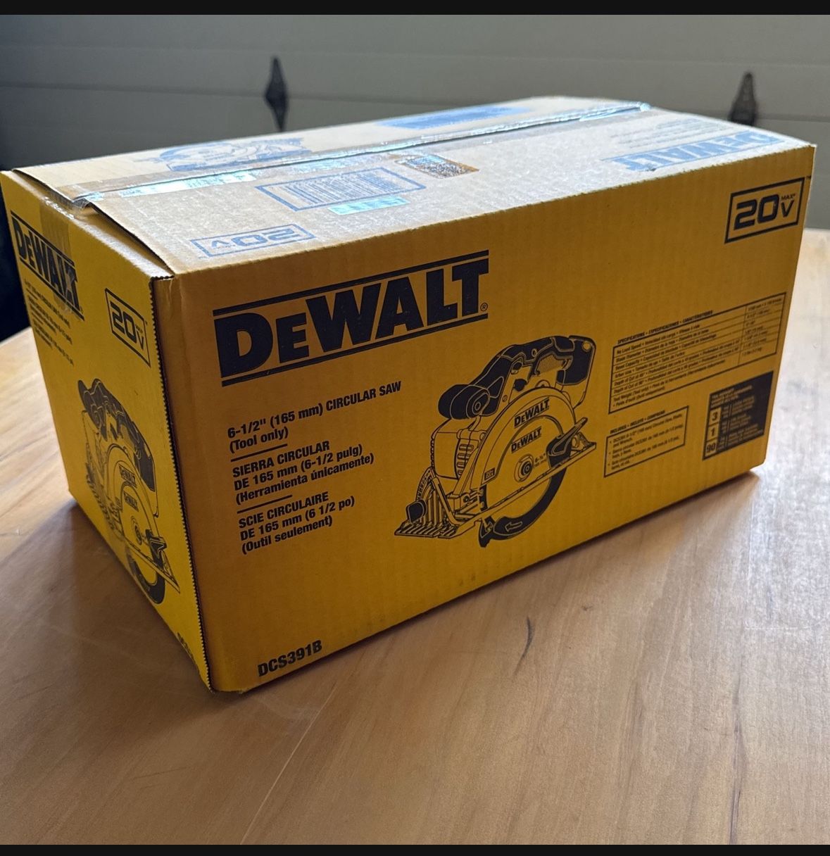 NEW Boxed DCS391B DeWALT Circular Saw 6 1/2” Milwaukee Makita