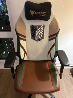 RARE Secretlab TITAN Evo - Attack on Titan Edition (Out of Stock / Local Pickup)