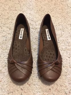 American Eagle flats - worn 1 time - size