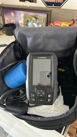 GARMIN Striker 4 Ice Bundle