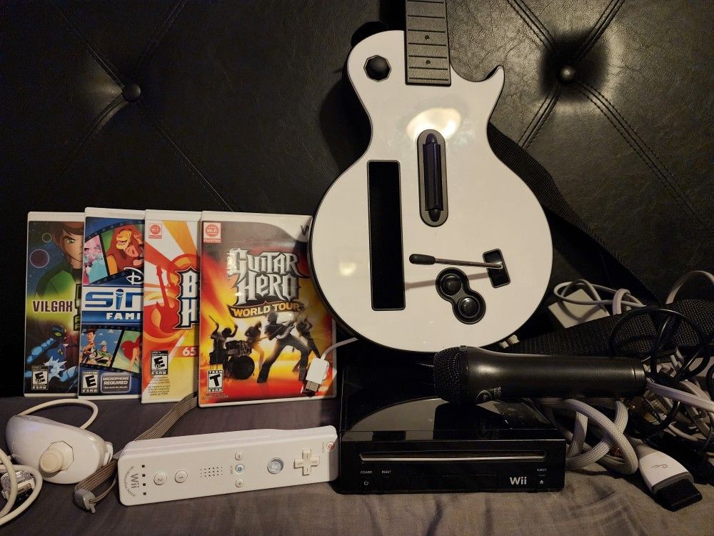 Black Nintendo Wii Music Bundle with Component AV Cables