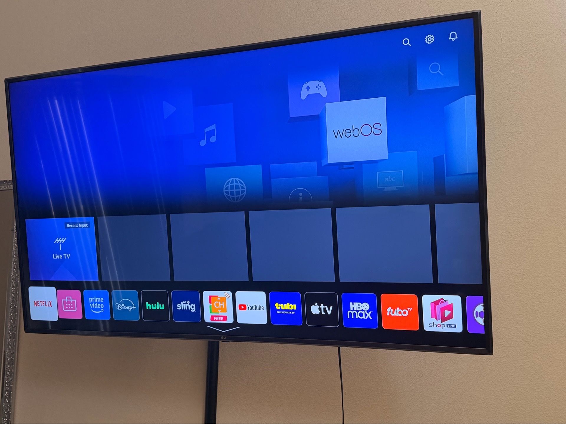 75 LG screen