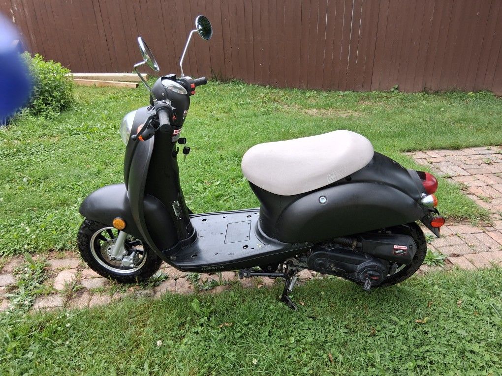 50cc Coleman Scooter
