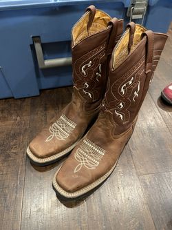 Men leather boots size 10