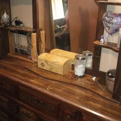 Dresser With Vanity Mirror