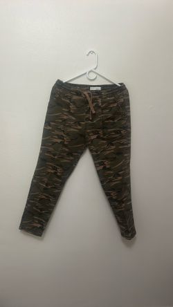 Women camo pants
