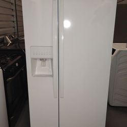 WHIRLPOOL SIDE BY SIDE REFRIGERATOR 