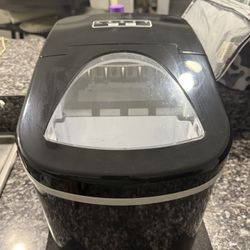 Ice Maker 