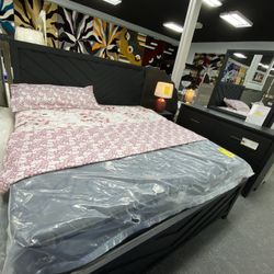 King Bedroom Set