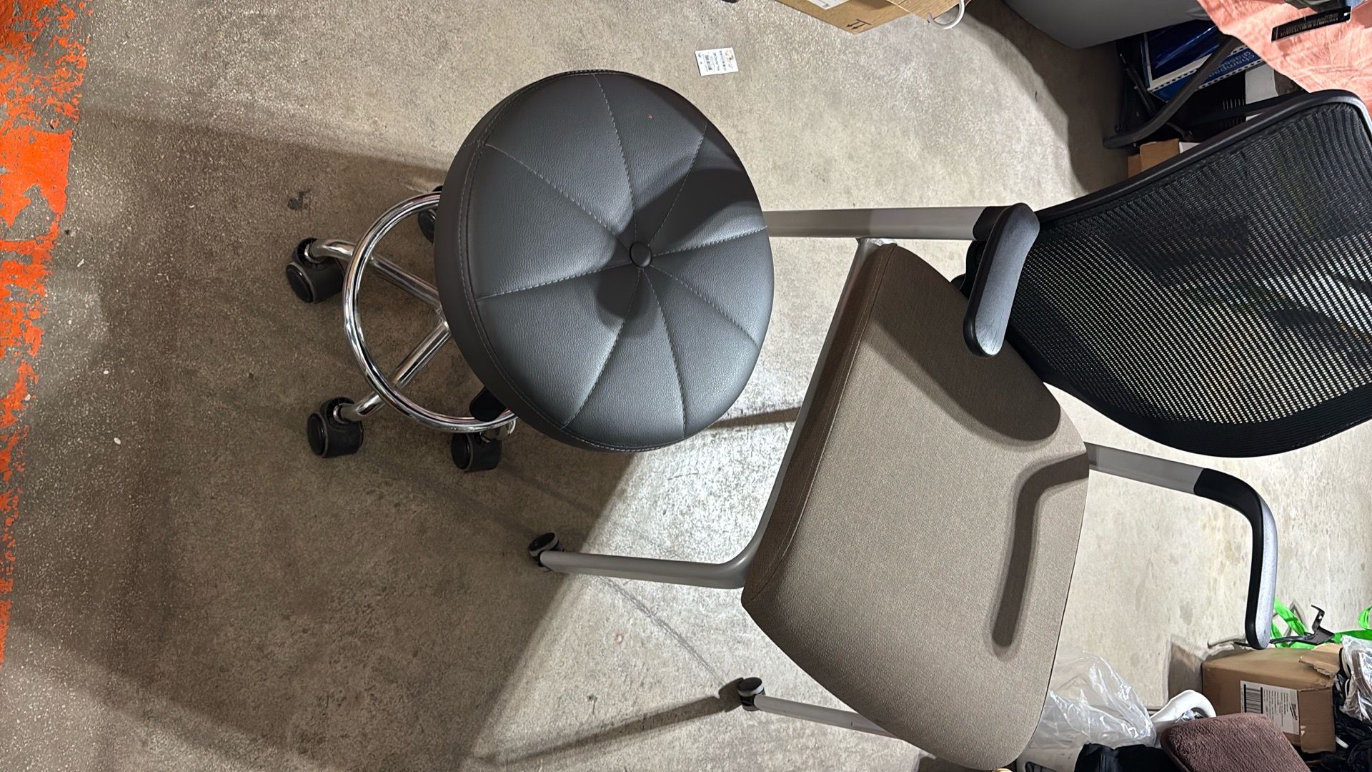 Office chair and swivel stool