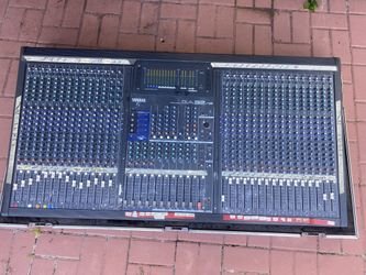 32 Channel Pro Mixer
