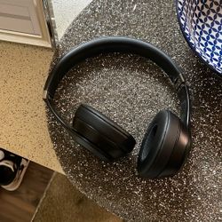 Beats Solo 4