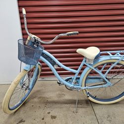 Huffy 26" Nel Lusso Cruiser Bike Light Blue