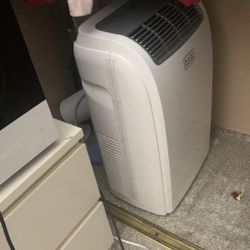 Portable Ac 8k Btu With Window Attachment 