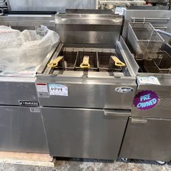Used Fryer Natural Gas 75 Lbs 