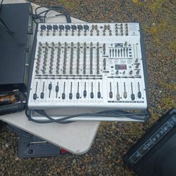 Behringer Powered 12 Channel MixerEuropower PMH3000 500 Watts Per Channel At 4 Ohms