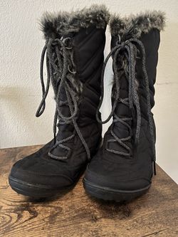 Columbia Waterproof Boots With Fur Lining 