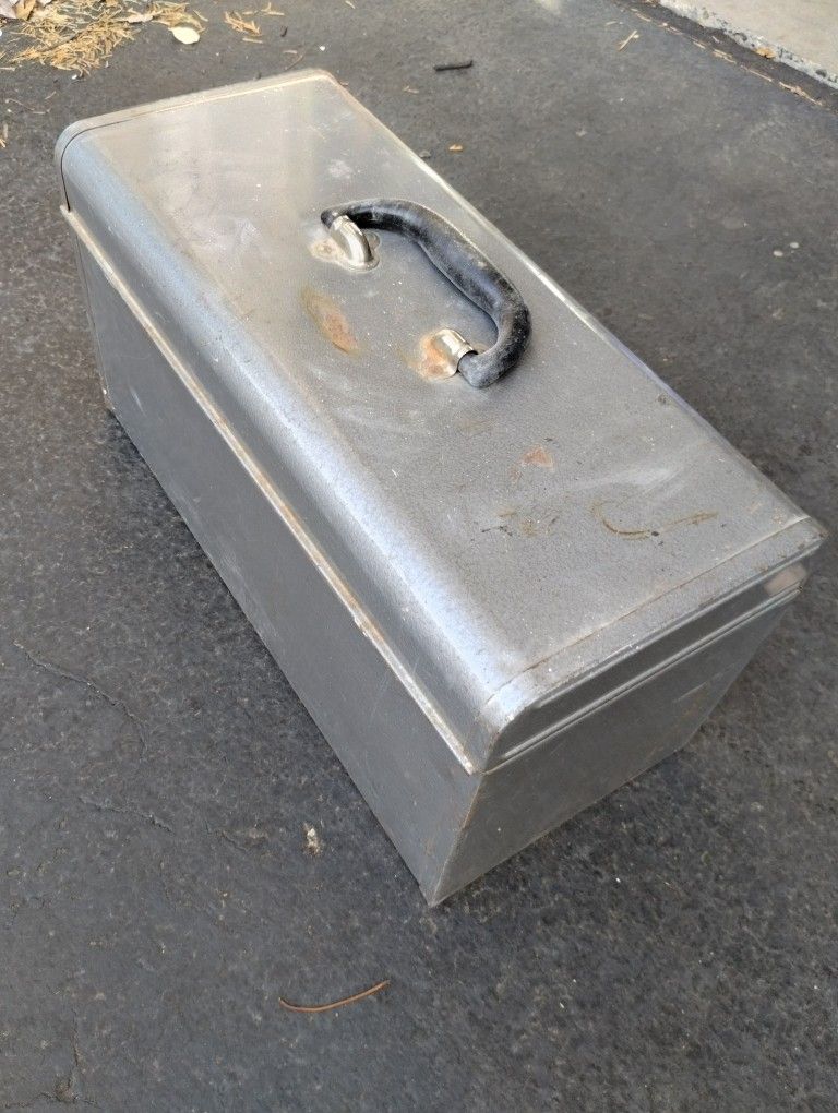 Craftsman Metal Box